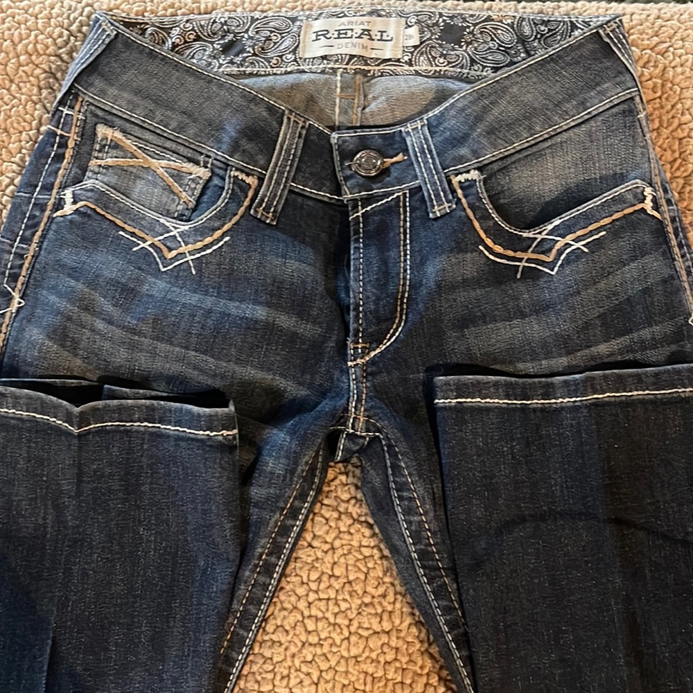 Ariat size 28r mid rise boot cut jeans